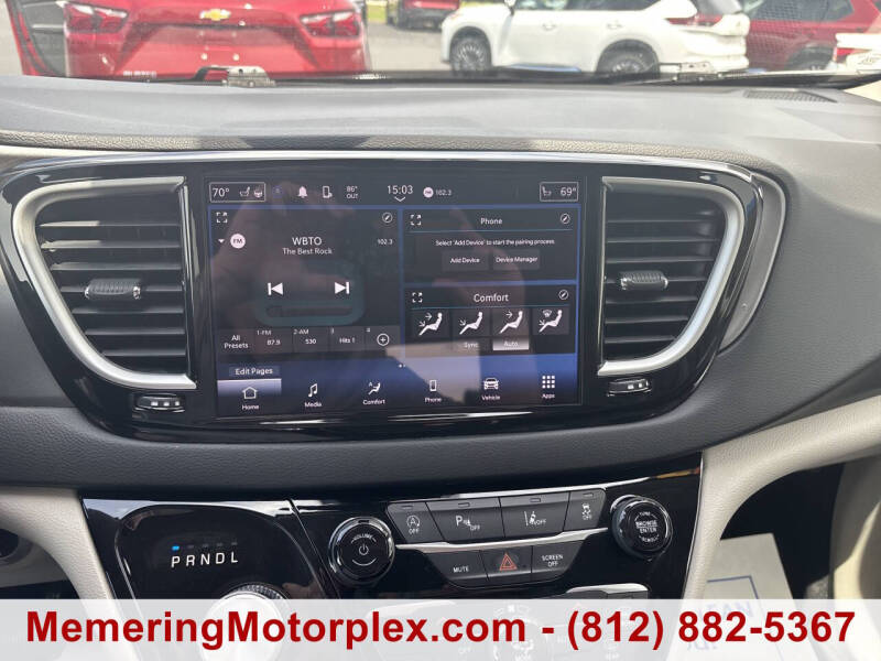2023 Chrysler Pacifica Touring L