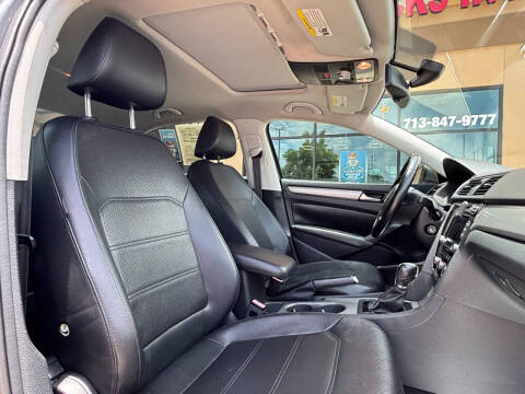 2014 Volkswagen Passat 2.0L TDI SE