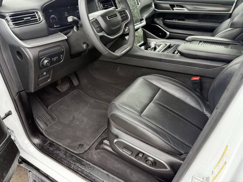 2023 Jeep Wagoneer L Series II