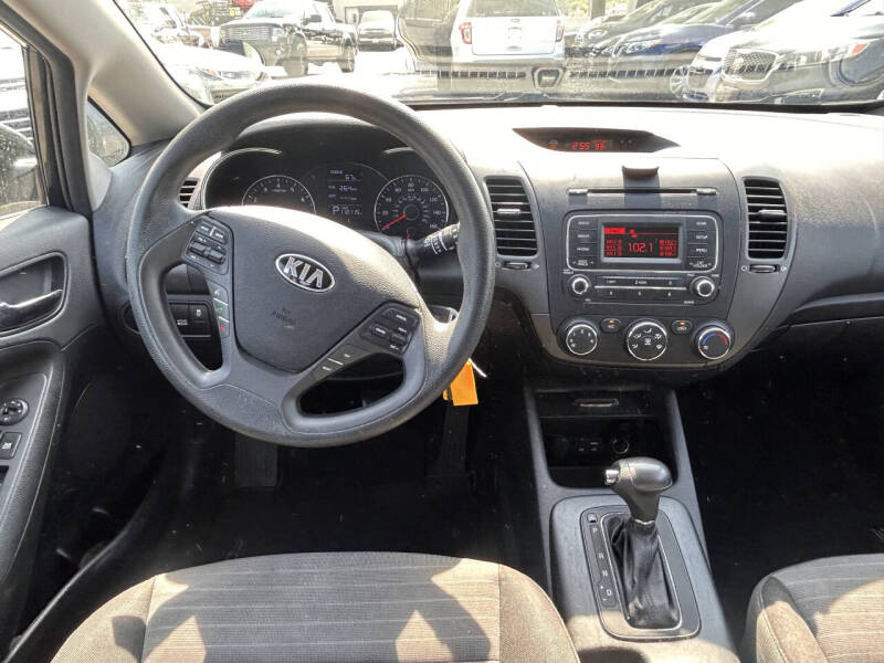 2016 Kia Forte5 LX