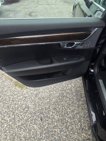 2018 Volvo S90 T5 Momentum