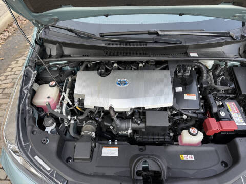 2019 Toyota Prius L Eco