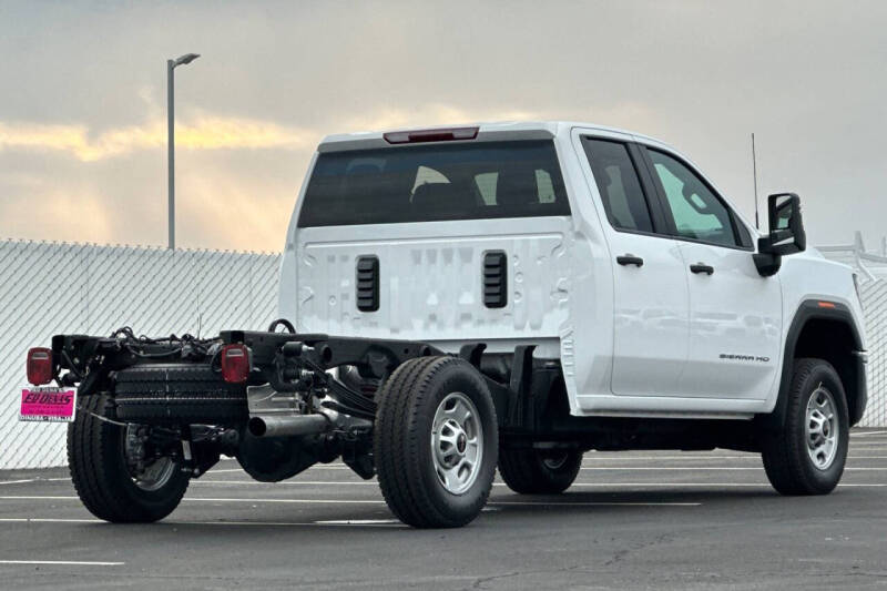 2025 GMC Sierra 2500HD Pro