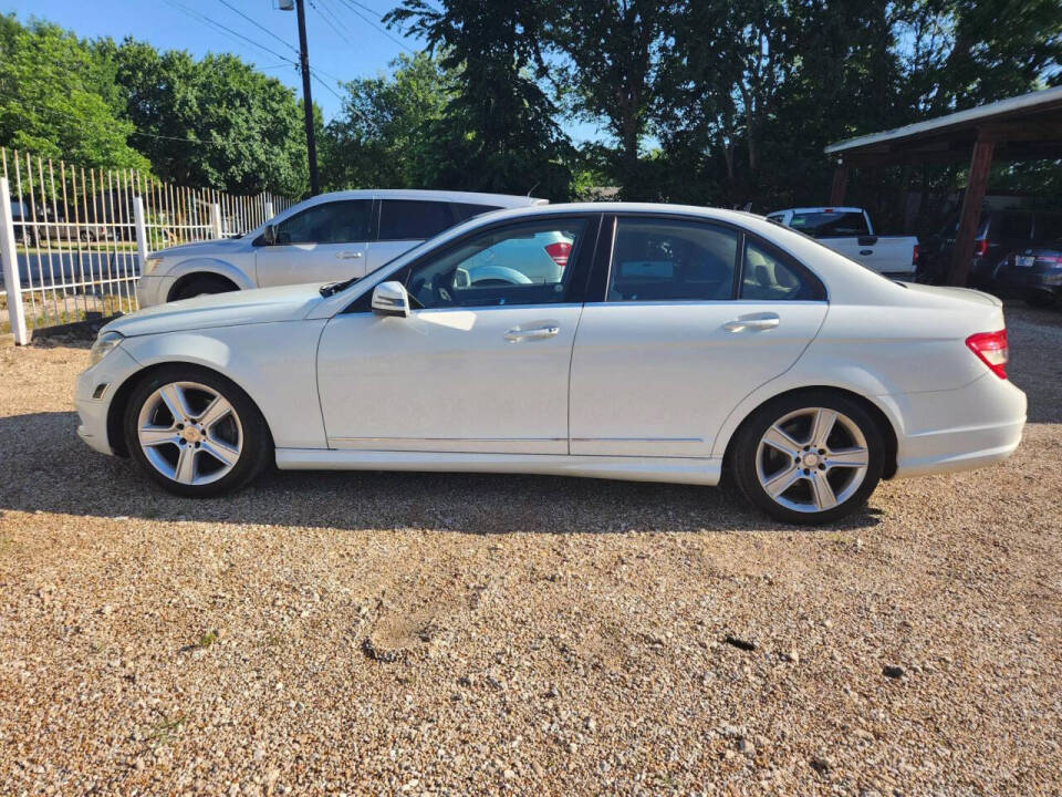 2011 Mercedes-Benz C-Class for sale at AUTHE VENTURES AUTO in Red Oak, TX