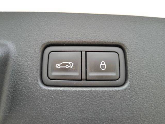 2024 Genesis GV60 Standard