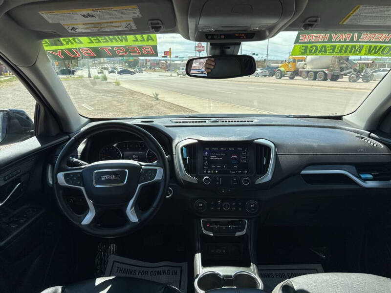 2024 GMC Terrain SLT