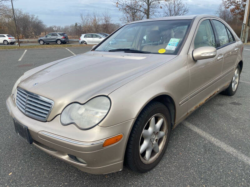 2002 Mercedes-Benz C-Class Specs, Price, MPG & Reviews