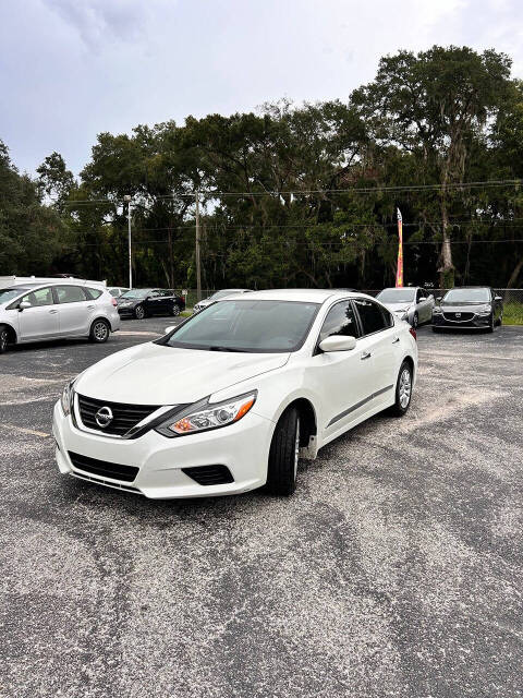 2016 Nissan Altima for sale at GRACELAND AUTO LLC in Thonotosassa, FL