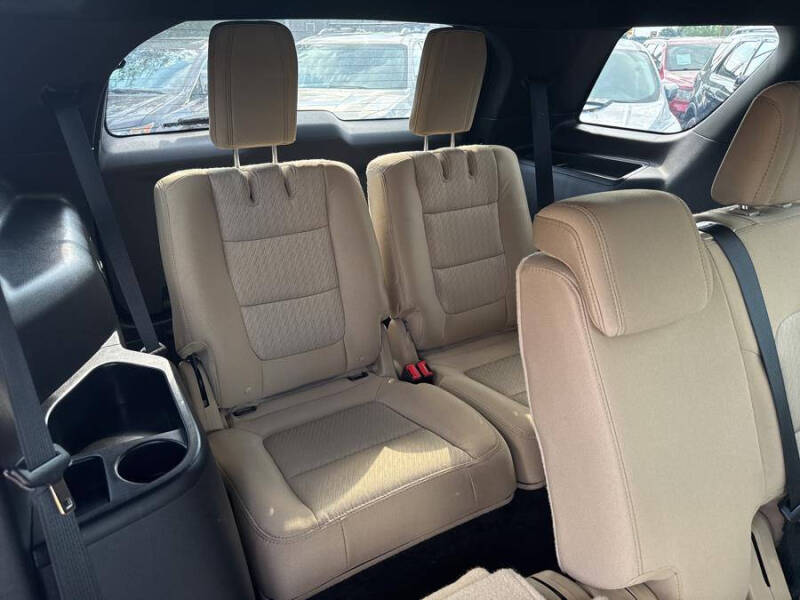 2016 Ford Explorer