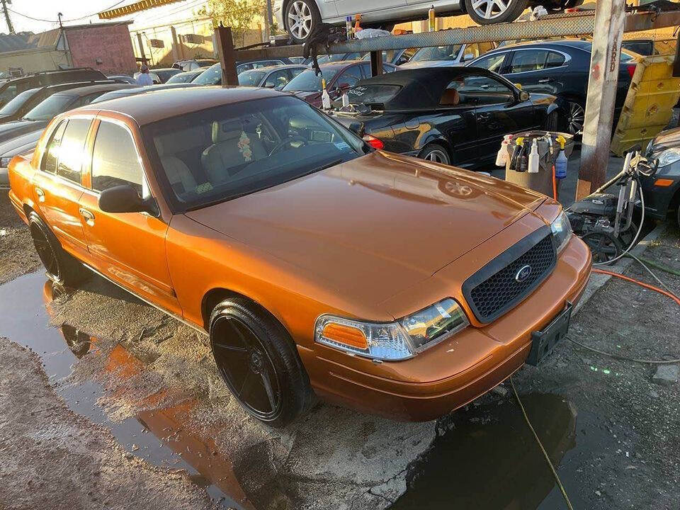 2003 Ford Crown Victoria for sale at 911 Auto, LLC. in Hollywood, FL