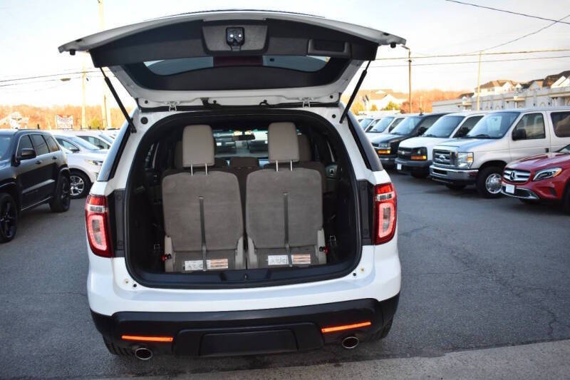 2014 Ford Explorer Base photo 51