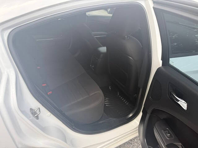 2013 Dodge Charger SXT