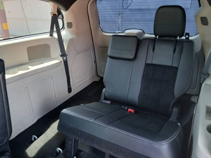 2014 Dodge Grand Caravan SXT 30th Anniversary