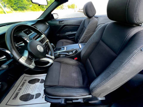 2013 Ford Mustang V6