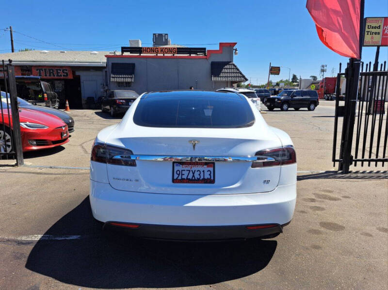 2015 Tesla Model S