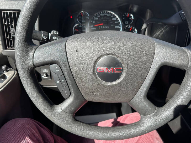 2022 GMC Savana 2500