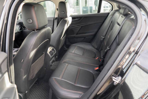 2018 Jaguar XE 35t Prestige