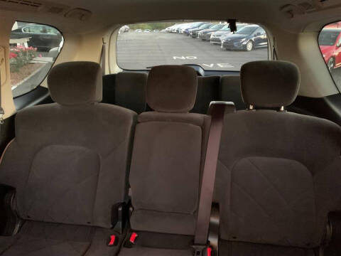 2017 Nissan Armada SV