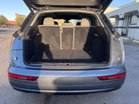 2019 Audi Q5 quattro Prestige 45 TFSI