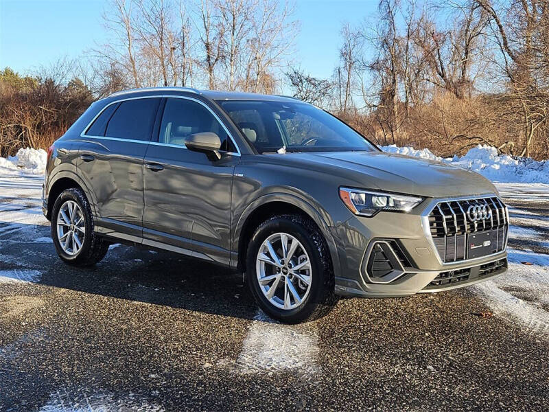 2022 Audi Q3 quattro S line Premium 45 TFSI