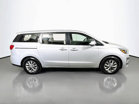 2019 Kia Sedona L