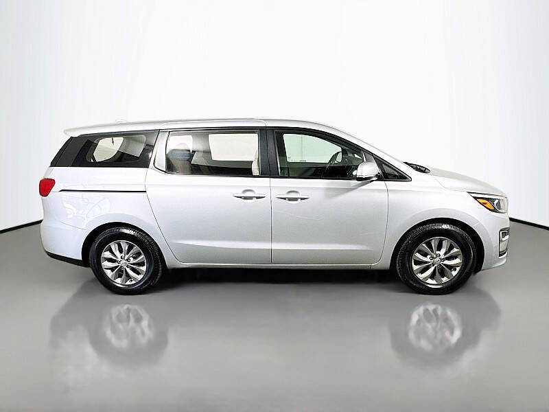2019 Kia Sedona L