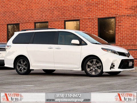 2018 Toyota Sienna SE 8-Passenger