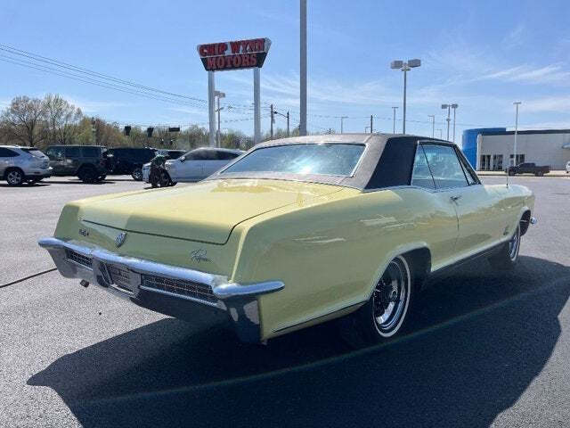 1965 Buick Riviera 28