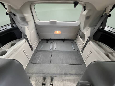 2013 Volkswagen Routan