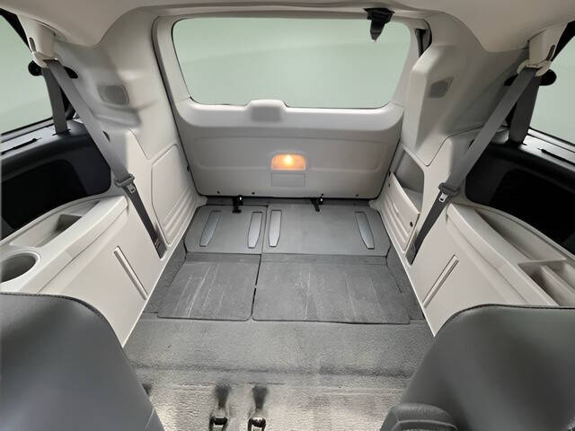 2013 Volkswagen Routan
