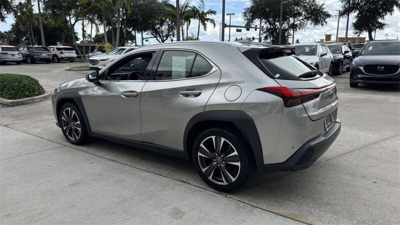 2020 Lexus UX 200