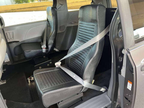 2020 Toyota Sienna L 7-Passenger