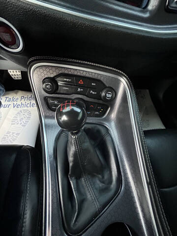 2016 Dodge Challenger SRT 392