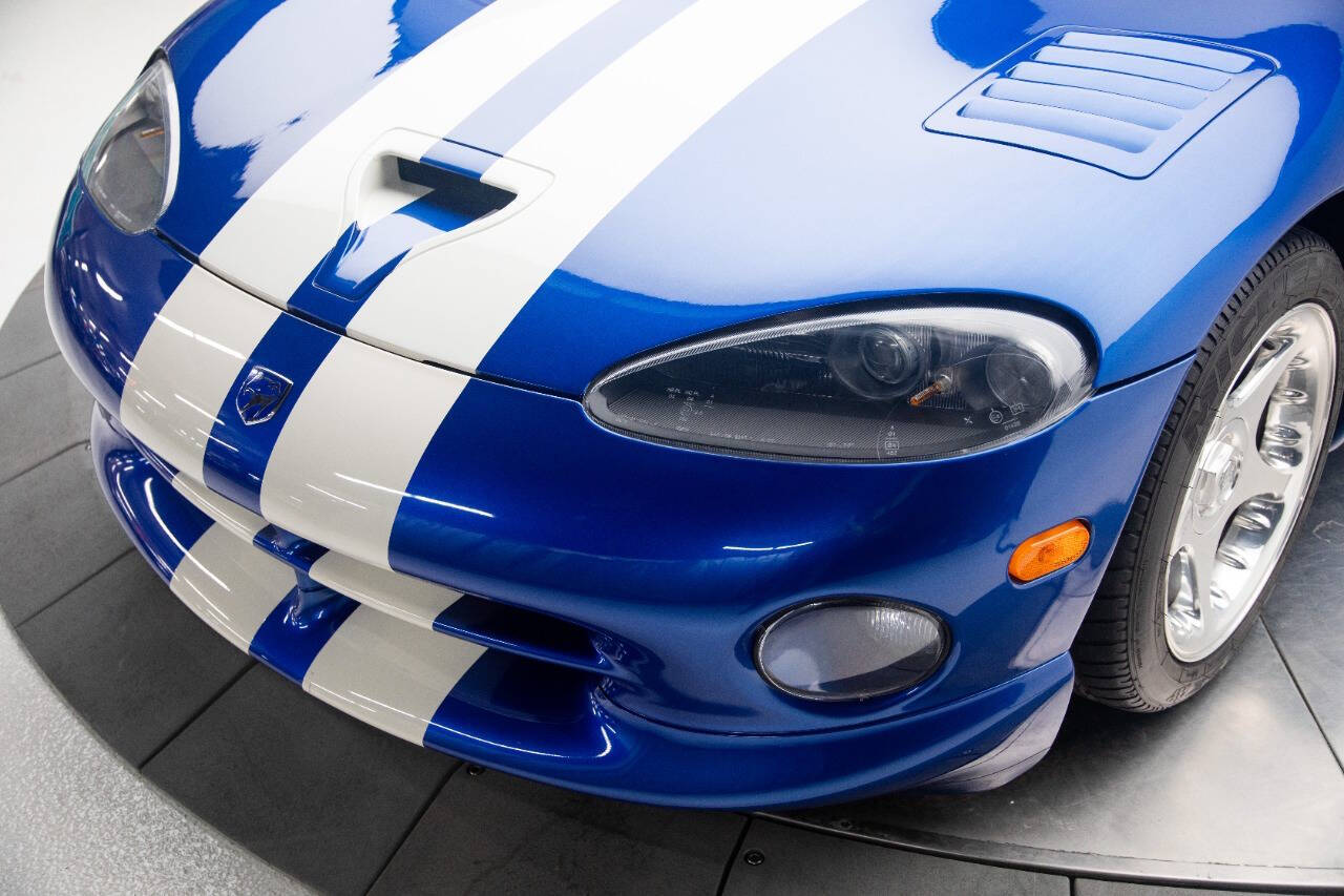 1997 Dodge Viper 41