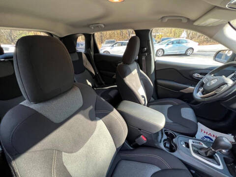 2017 Jeep Cherokee Sport Altitude