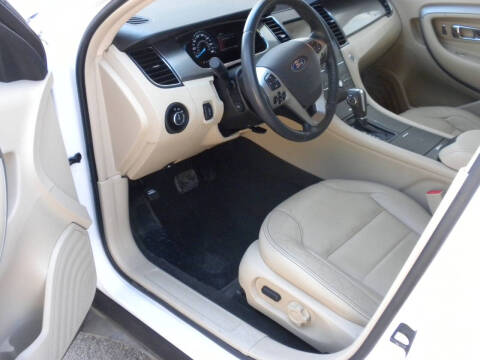 2014 Ford Taurus SEL