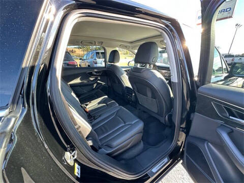 2023 Audi Q7 quattro Premium Plus 55 TFSI