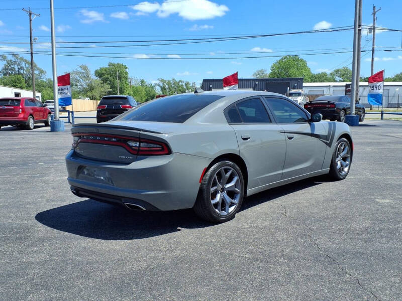2017 Dodge Charger SXT
