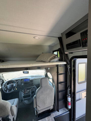 2022 Ford E-Series E-450 SD