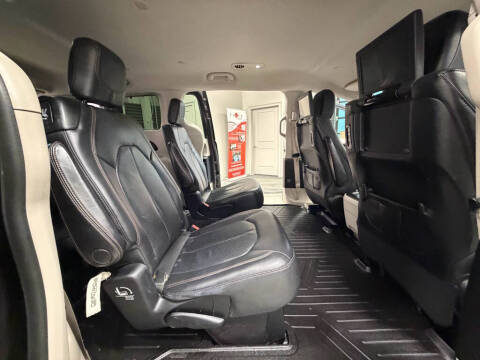 2018 Chrysler Pacifica Touring L Plus