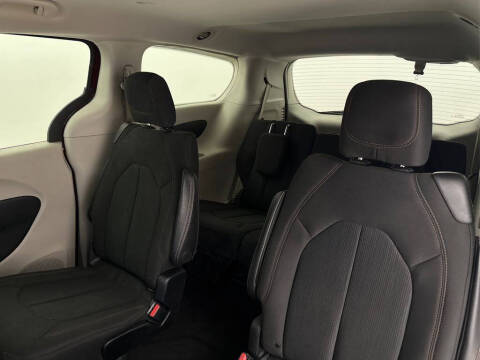 2018 Chrysler Pacifica LX