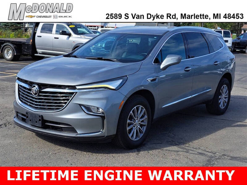 2023 Buick Enclave Essence