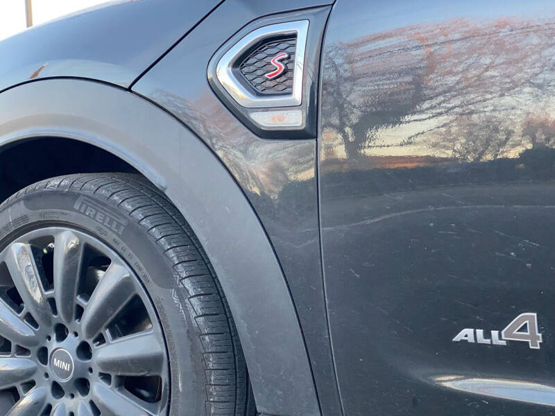 2019 MINI Countryman S photo 25