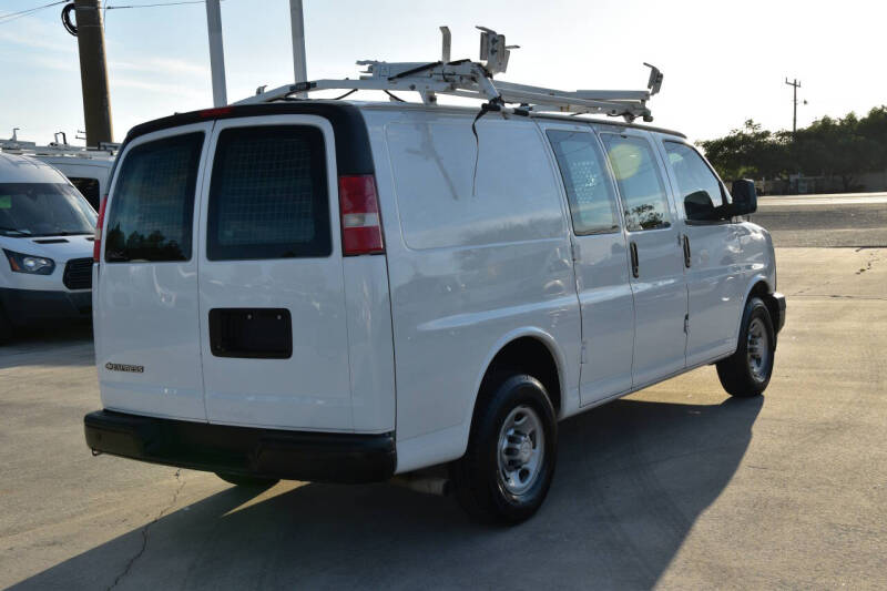 2017 Chevrolet Express 2500