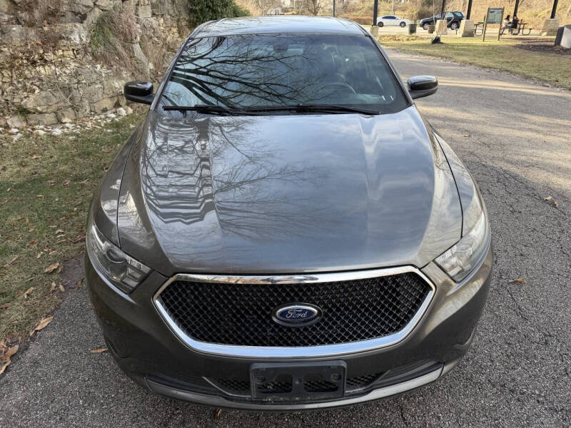 2016 Ford Taurus SHO