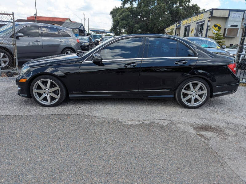 2014 Mercedes-Benz C-Class C250 Sport photo 3