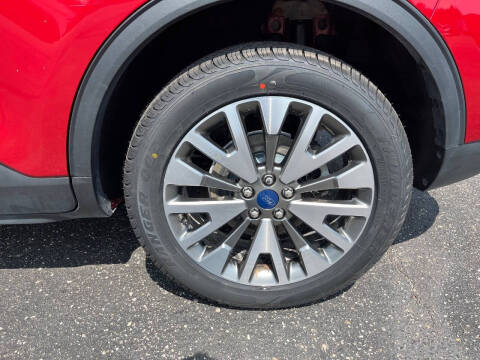 2022 Ford Escape Titanium