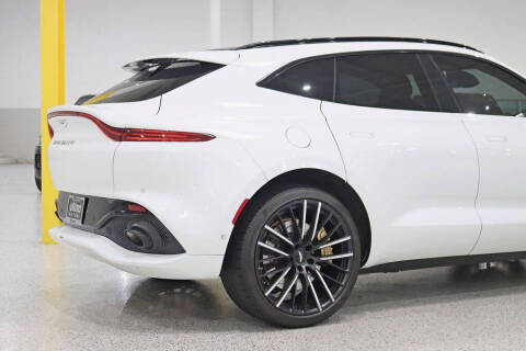 2023 Aston Martin DBX