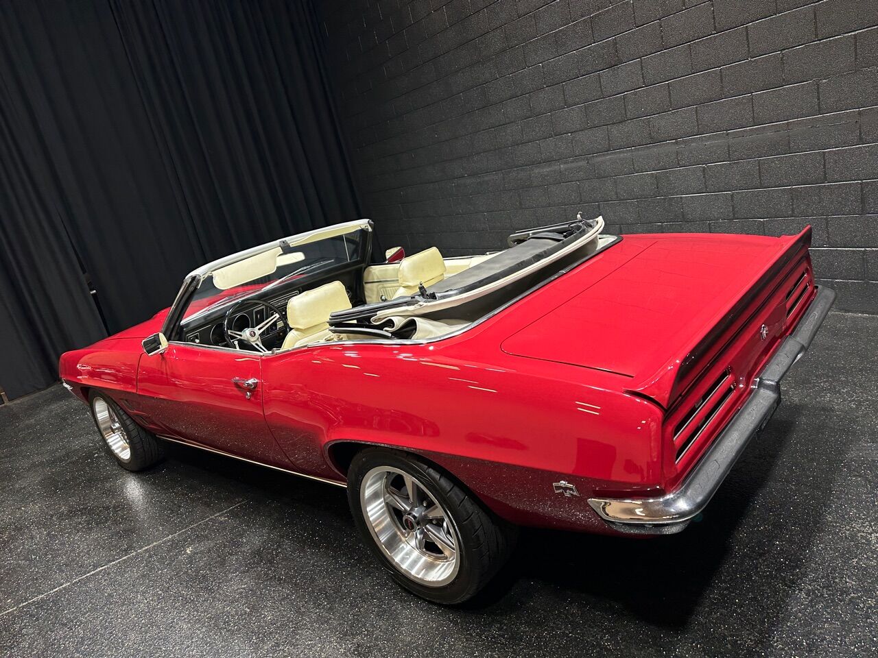 1969 Pontiac Firebird 16