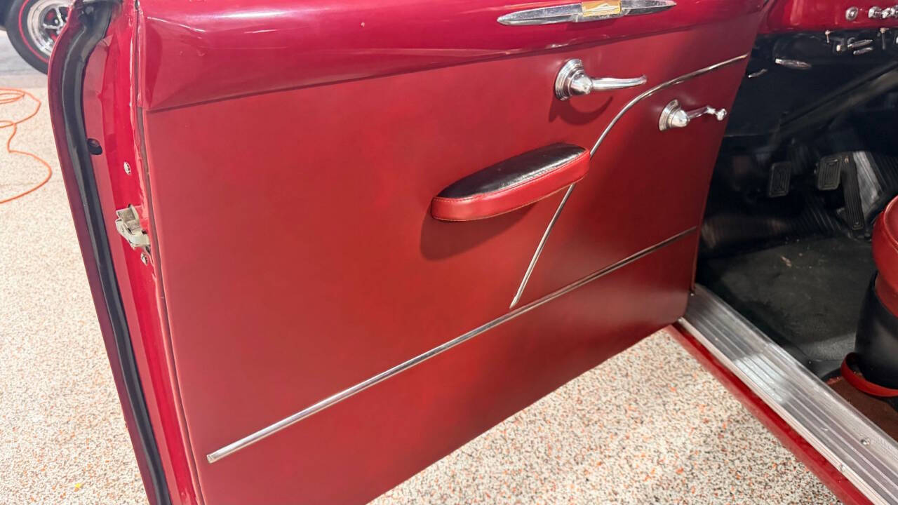 1949 Ford Custom 24